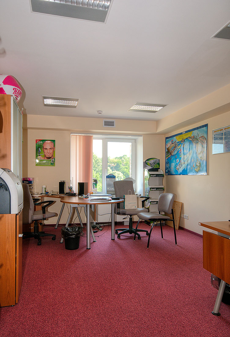 Невеликий офіс